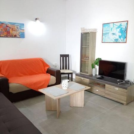 Downtown Apartment With Private Parking Rhodes City Exterior photo